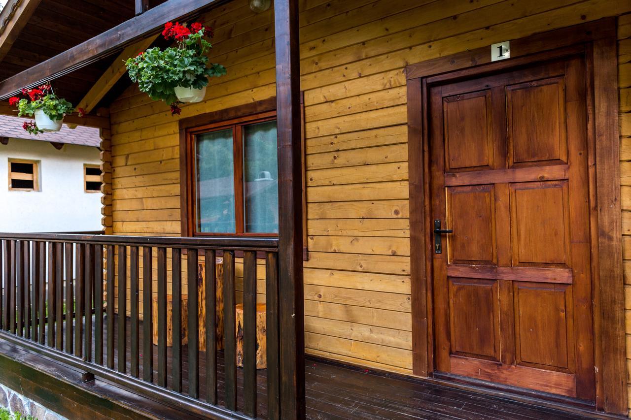 Casutele Suhardul Mic Villa Lacu Rosu Ngoại thất bức ảnh